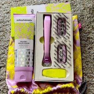 Refreshments dazzling 5-blade razor kit